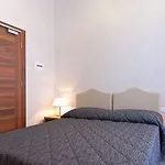 Collina 2* Rome