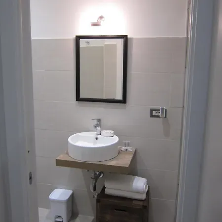 Collina 2* Rome